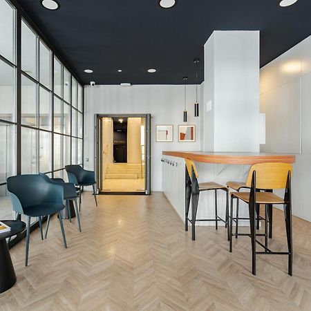 Feelathome Waldorf Suites Apartments Madrid Exterior foto