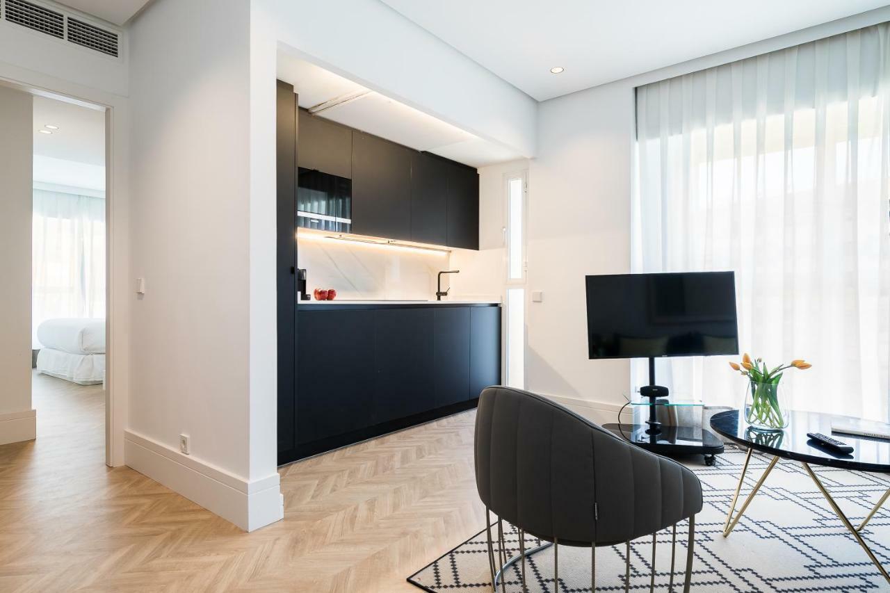 Feelathome Waldorf Suites Apartments Madrid Exterior foto