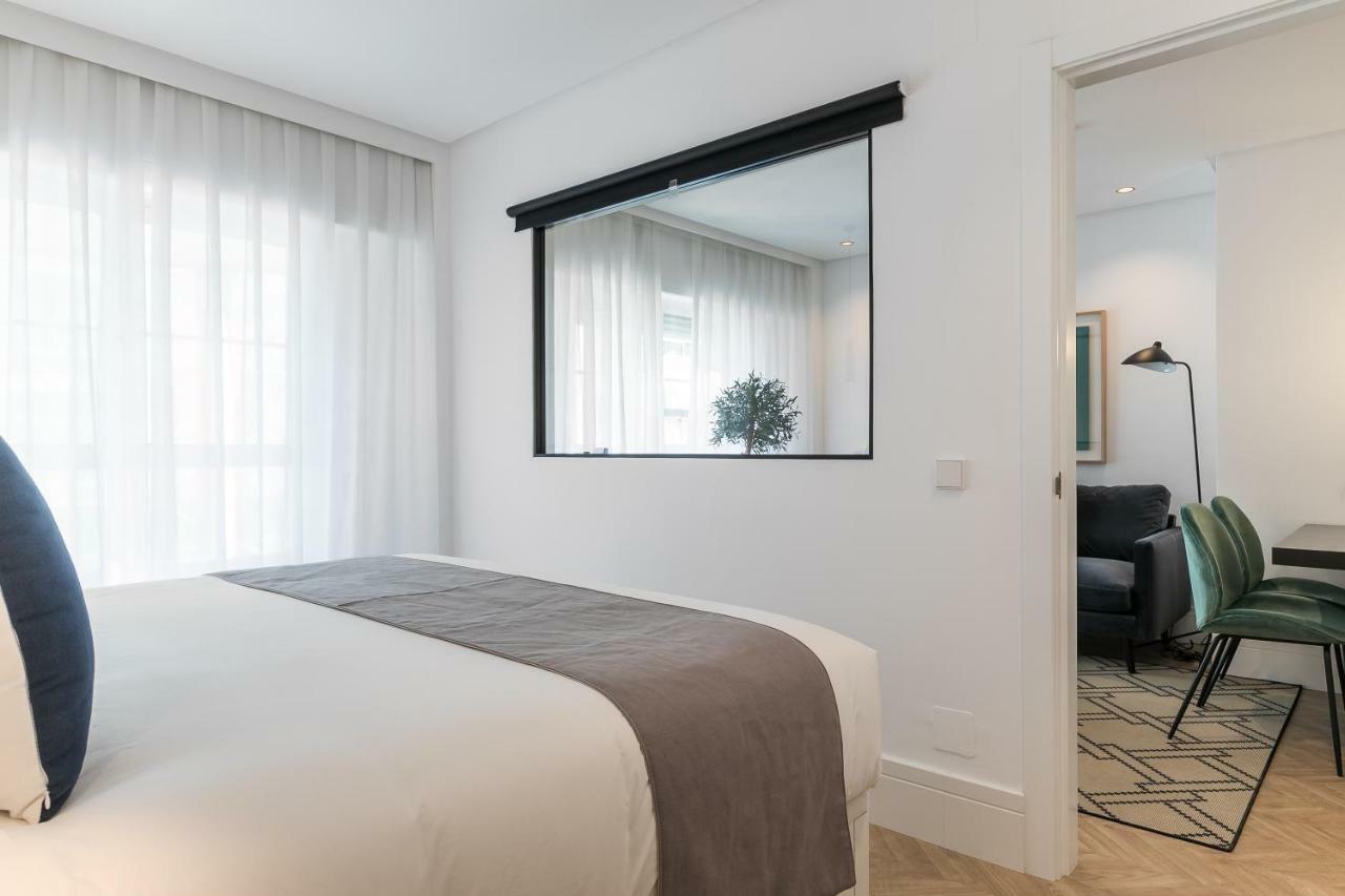 Feelathome Waldorf Suites Apartments Madrid Exterior foto